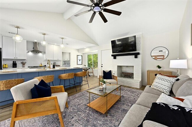 9414 Meadow Vale Austin, TX 78758 photo 2