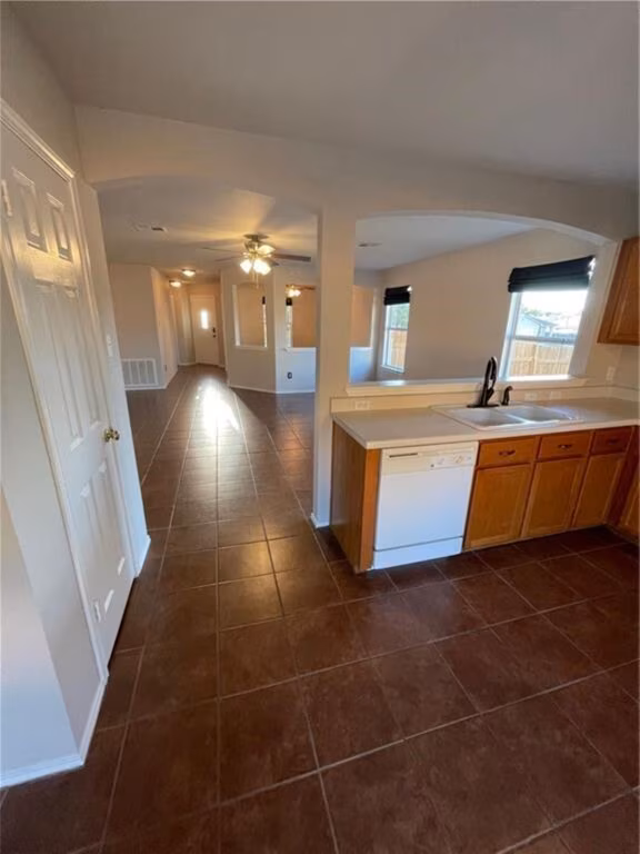 1002 Terrace Dr Leander, TX 78641 photo 4
