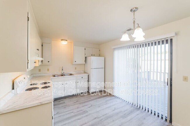 7909 Swartz Ave Sebastopol, CA 95472 photo 4