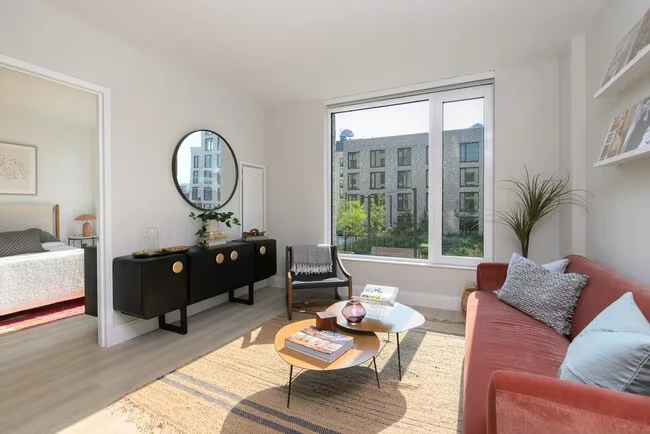 1515 Surf Avenue photo 4