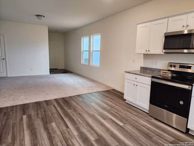 5222 Flying Hooves San Antonio, TX 78222 photo 3