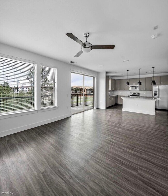 1309 Leander Dr Leander, TX 78641 photo 3