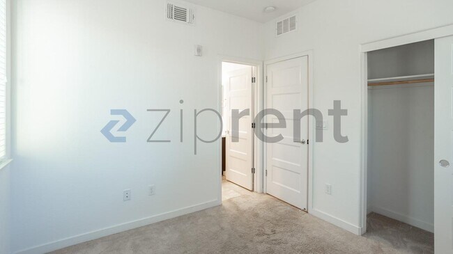 Unit photo 5