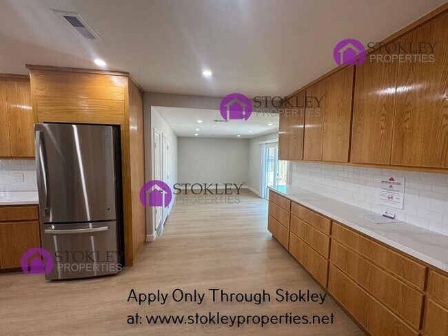 6346 Escallonia Dr Newark, CA 94560 photo 4
