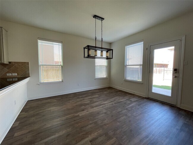 161 Danish Dr Hutto, TX 78634 photo 5