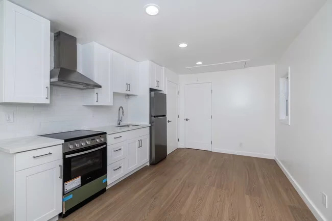 19139 Vaughn Ave Castro Valley, CA 94546 photo 4