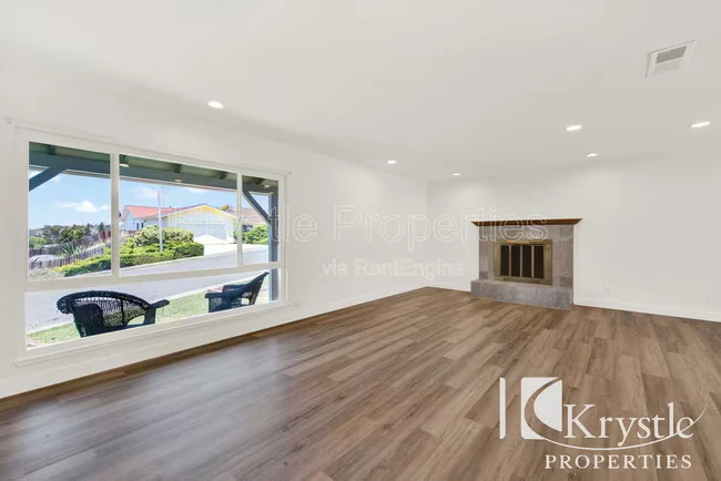 319 Aragon St Vallejo, CA 94591 photo 3