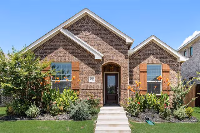 2926 South Griffin Lane, Forney, TX 75126 photo 2