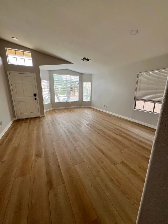 149 W Gary Way Gilbert, AZ 85233 photo 5
