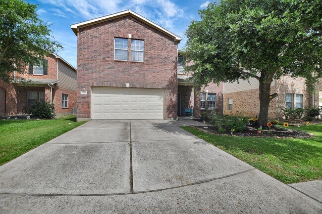 6706 Lindale Manor Court, Spring, TX 77379 photo 2
