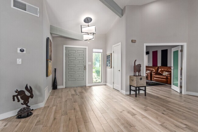 7244 E Solano Dr Scottsdale, AZ 85250 photo 3