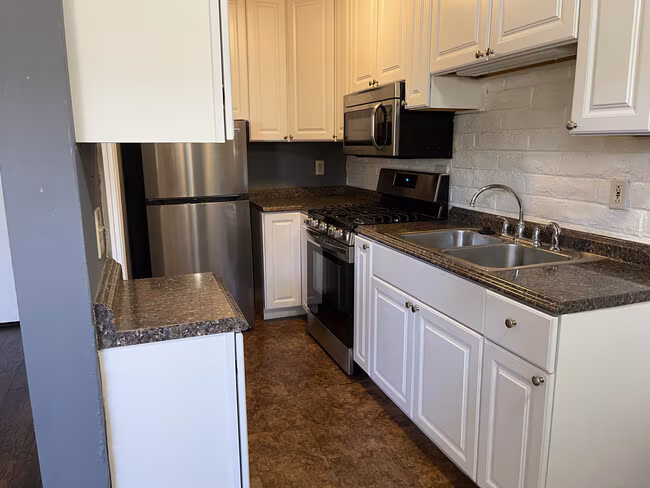 2 Bedroom Condo - La Mesa photo 5