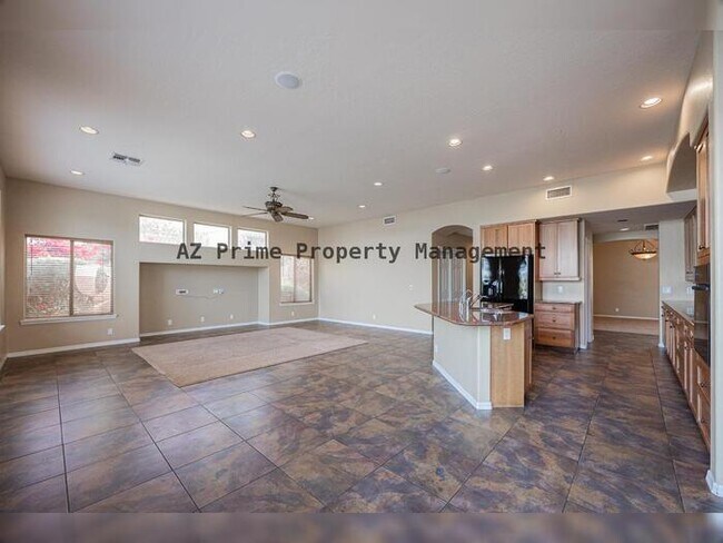 14210 W Greentree Dr S Litchfield Park, AZ 85340 photo 4