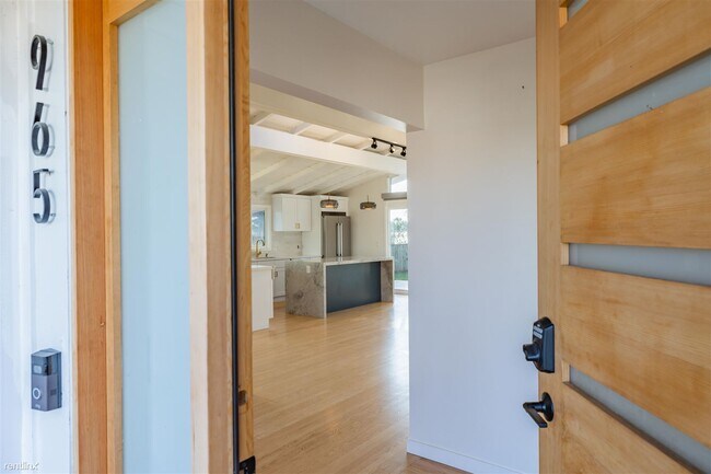 965 Leneve Place, El Cerrito, CA 94530 photo 2