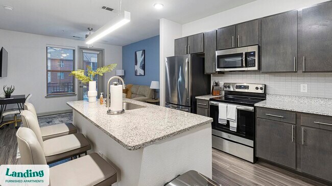 2800 NE Green Oaks Blvd Grand Prairie, TX 75050 photo 4
