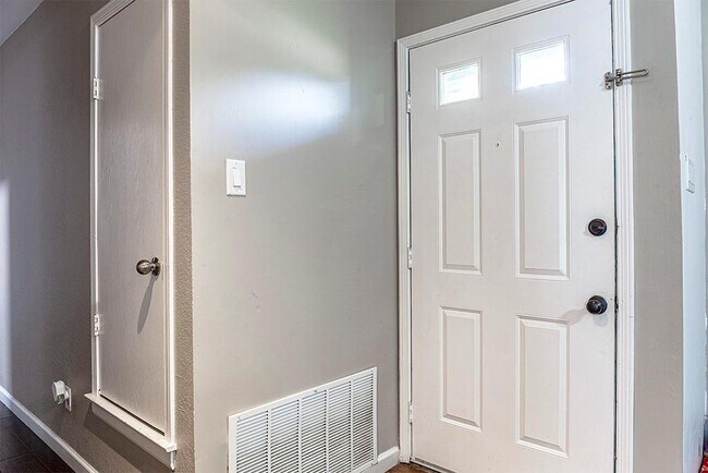 991 Redcedar Way Drive, Coppell, TX 75019 photo 2
