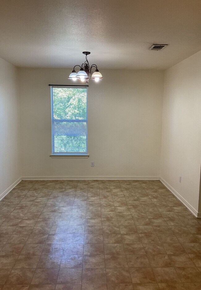 2317 Terrace Dr Killeen, TX 76543 photo 4