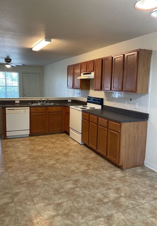 2317 Terrace Dr Killeen, TX 76543 photo 2