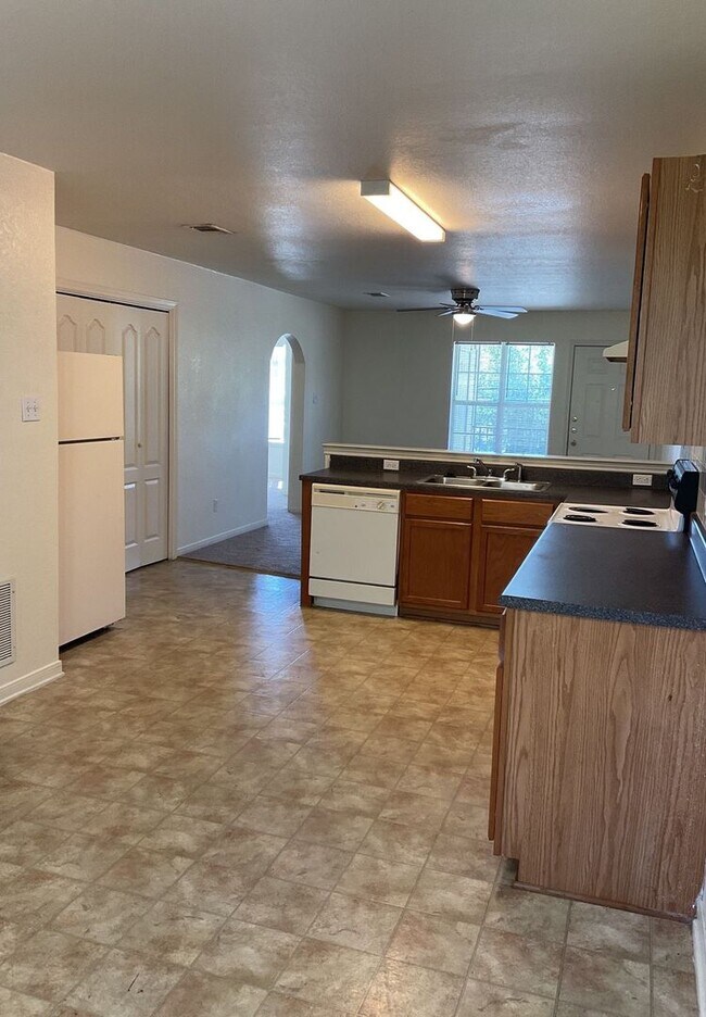 2317 Terrace Dr Killeen, TX 76543 photo 3