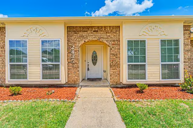 2435 Old Mill Rd Dallas, TX 75287 photo 4