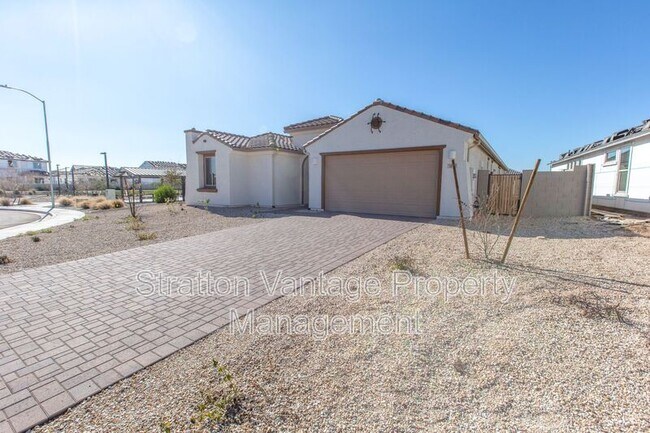 5866 N 86th Ln Glendale, AZ 85303 photo 2
