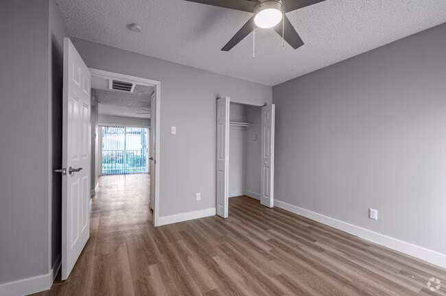 Villas on Rosemeade East photo 5