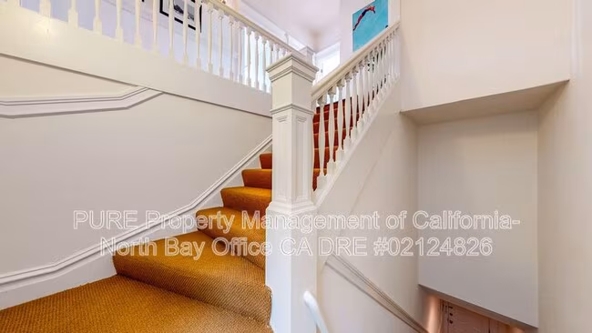 2818 Sacramento St photo 4