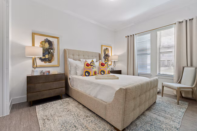 Luxe at Mercer Crossing photo 5