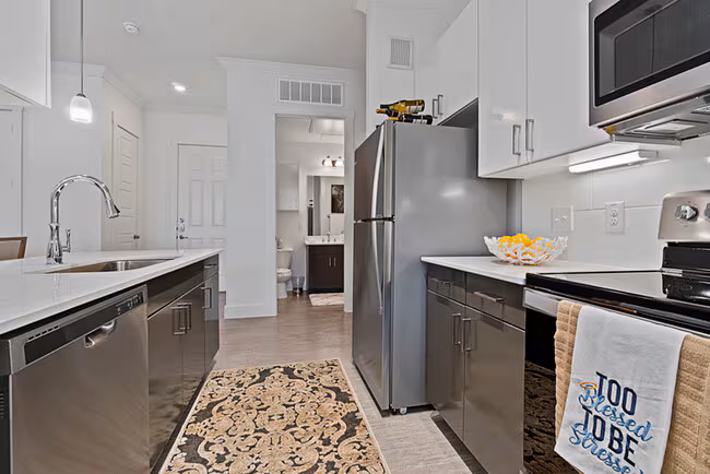 Luxe at Mercer Crossing photo 3