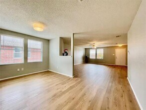 1624 Wynfield Dr Little Elm, TX 75068 photo 4