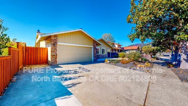 527 Lombard Ave Santa Rosa, CA 95409 photo 4