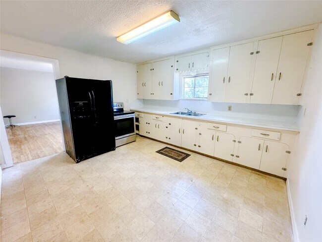 2218 1/2 Chapman Street, Houston, TX 77009 photo 2