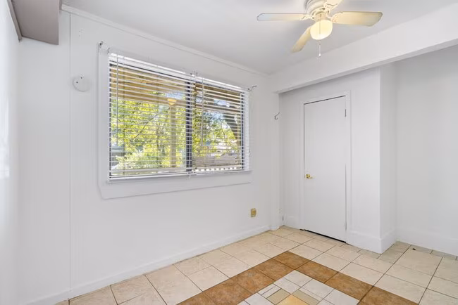 704 Franklin Blvd Austin, TX 78751 photo 4