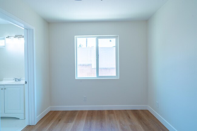 6406 Shane Pl San Diego, CA 92115 photo 3