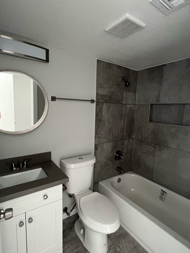 12717 W Amy Dr Surprise, AZ 85378 photo 5