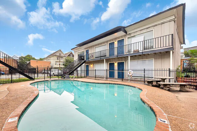 Marshall Apartments photo 3