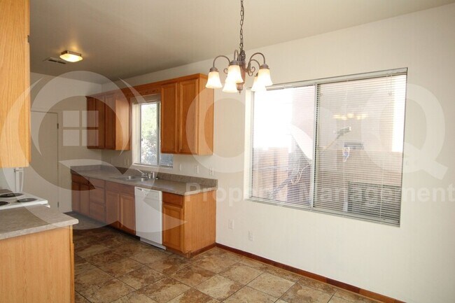 4229 W Irwin Ave Phoenix, AZ 85041 photo 3
