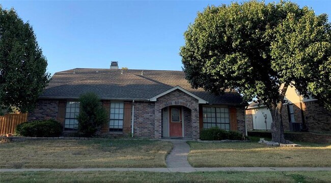 541 Goliad Dr Allen, TX 75002 photo 3