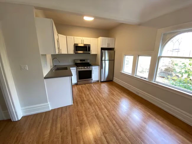535 30th St Oakland, CA 94609 photo 2