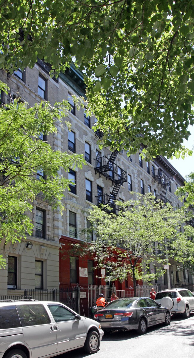 537 W 156th St New York, NY 10032 photo 4