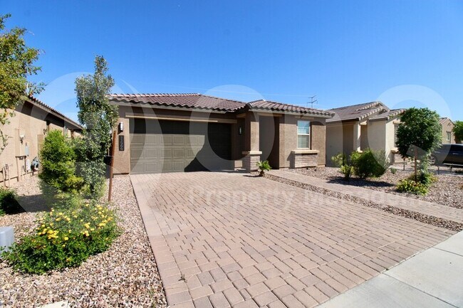 11566 W Luxton Ln Avondale, AZ 85323 photo 2
