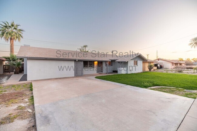 923 E Wesleyan Dr Tempe, AZ 85282 photo 4