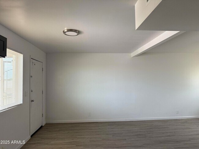 4619 S 16th St Phoenix, AZ 85040 photo 5