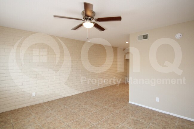 140 E Ingram St Mesa, AZ 85201 photo 3
