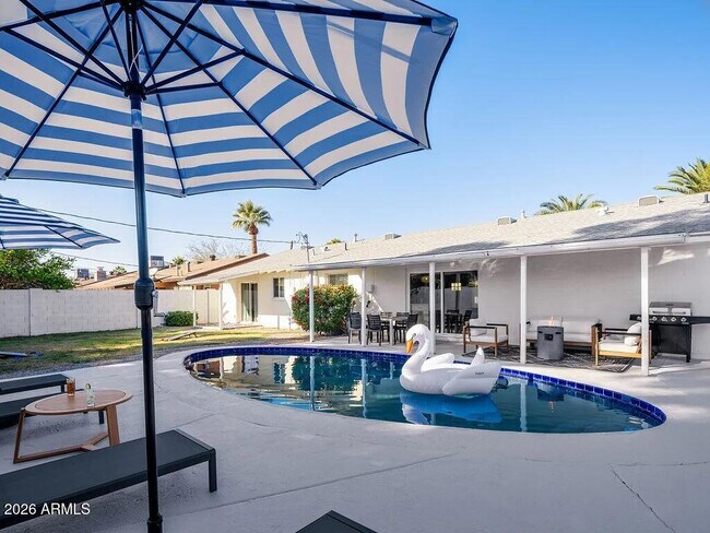 6002 E Hartford Ave Scottsdale, AZ 85254 photo 2