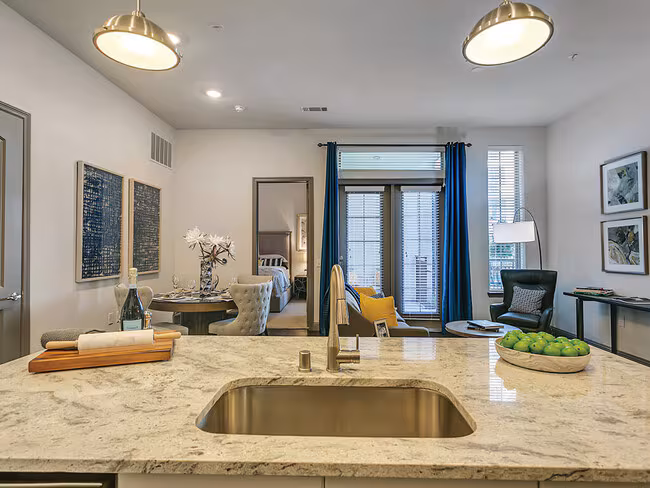 The Huntington Apartments photo 3