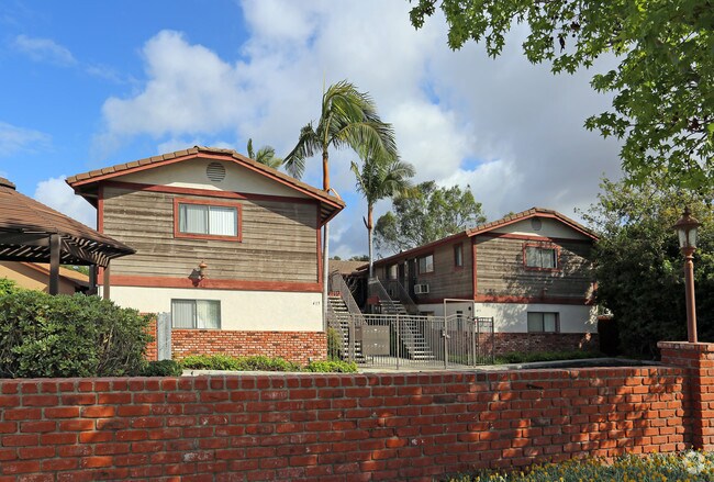 411 Park Way, Chula Vista, CA 91910 photo 3