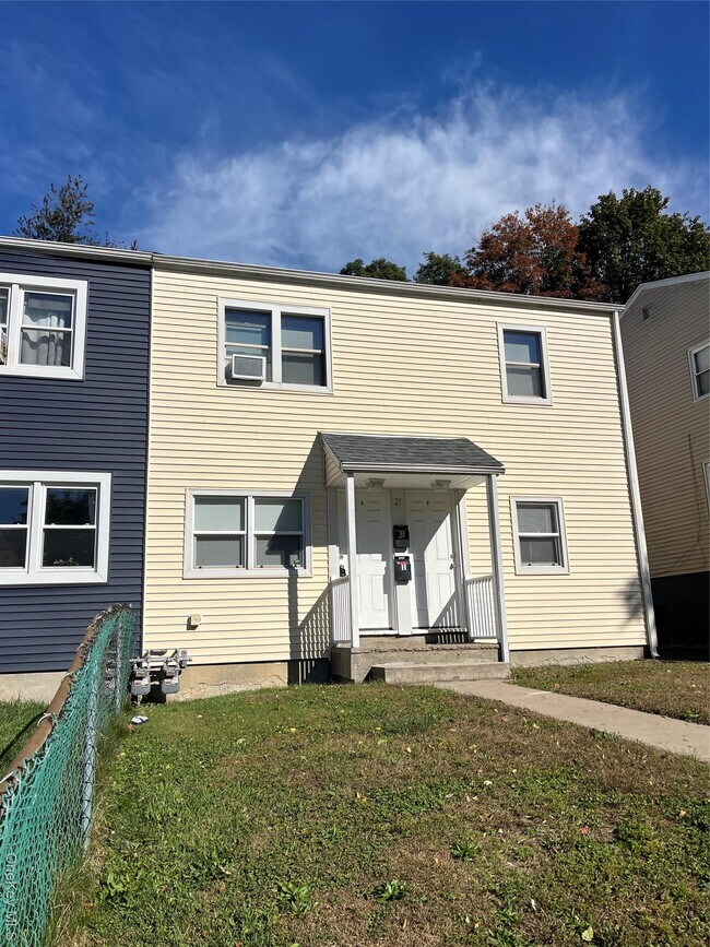 21 Vernon Terrace Poughkeepsie, NY 12601 photo 4