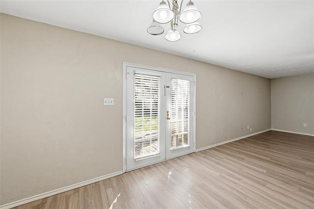 1718 Dorchester Dr Arlington, TX 76014 photo 4