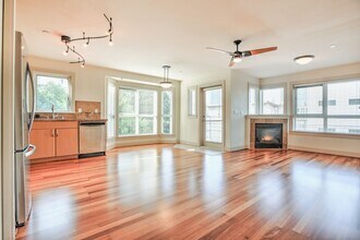 North Capital Hill owner offering move in special photo 3